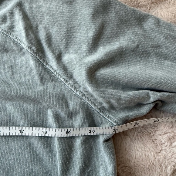 2/$20 ✨Jane and Delancey Washed Out V Neck Sweatshirt Teal Size S - Picture 2 of 6